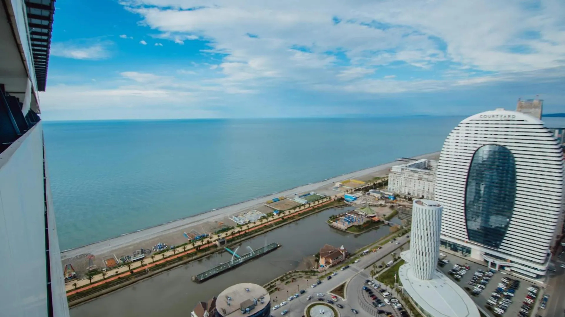Orbi City King Suite Sea View Batum