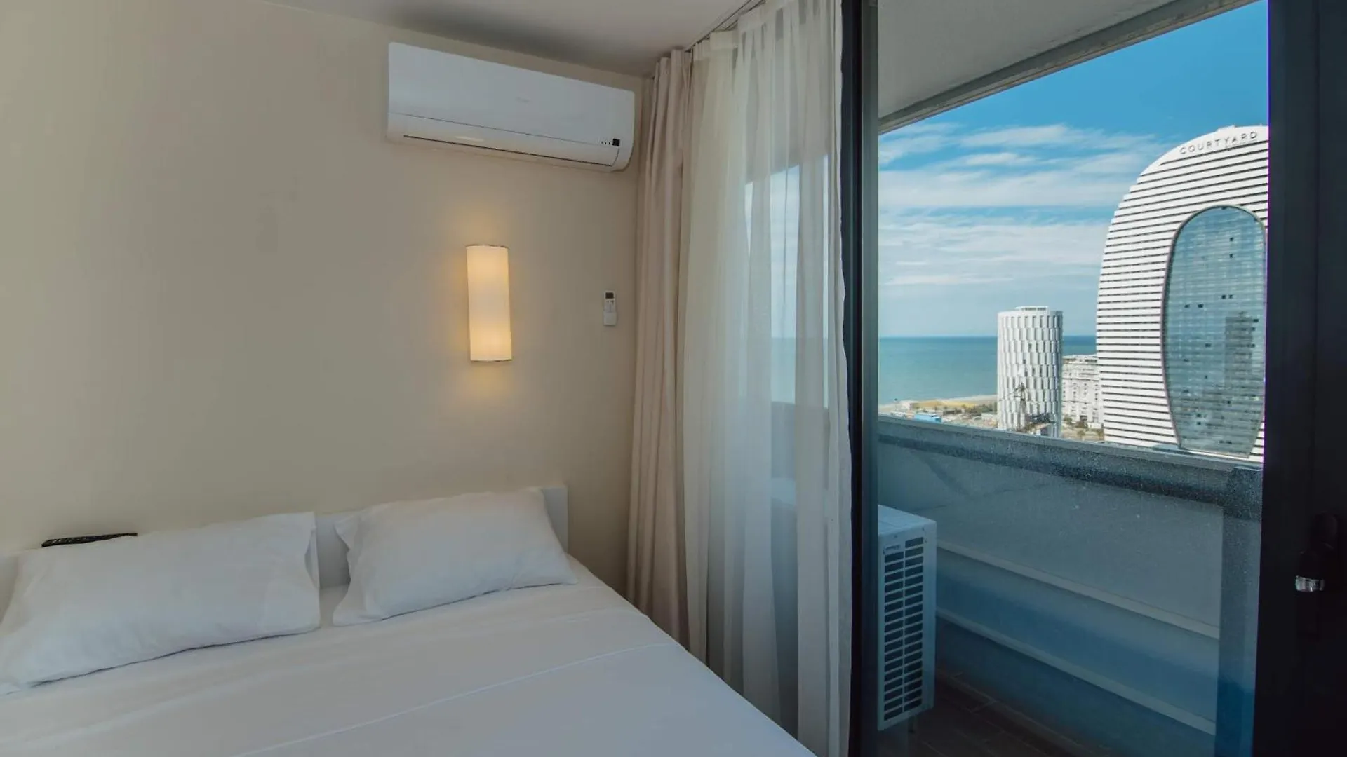 Orbi City King Suite Sea View Batum 5*,